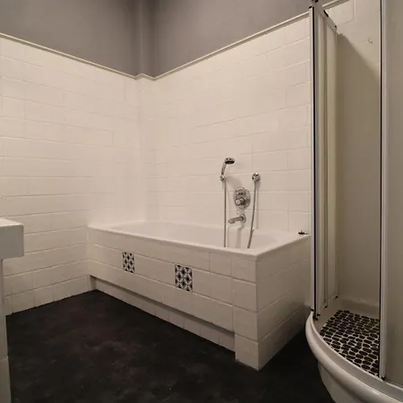 Apartmán 1er Etage Reine Cannes