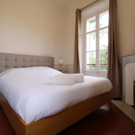 Apartmán 1er Etage Reine Cannes